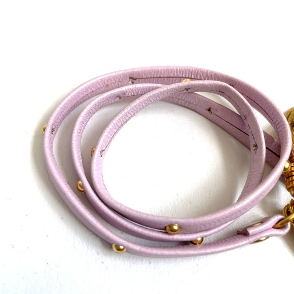 ARTISAN LAVENDER LEATHER TRIPLE WRAP BRACELET TASSEL STUDS 18K GP HARDWARE - Picture 4 of 6
